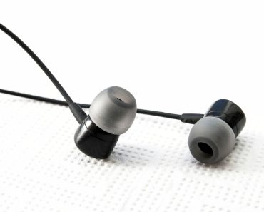 OnePlus Earbuds and Earphones: Unboxing Audio Excellence